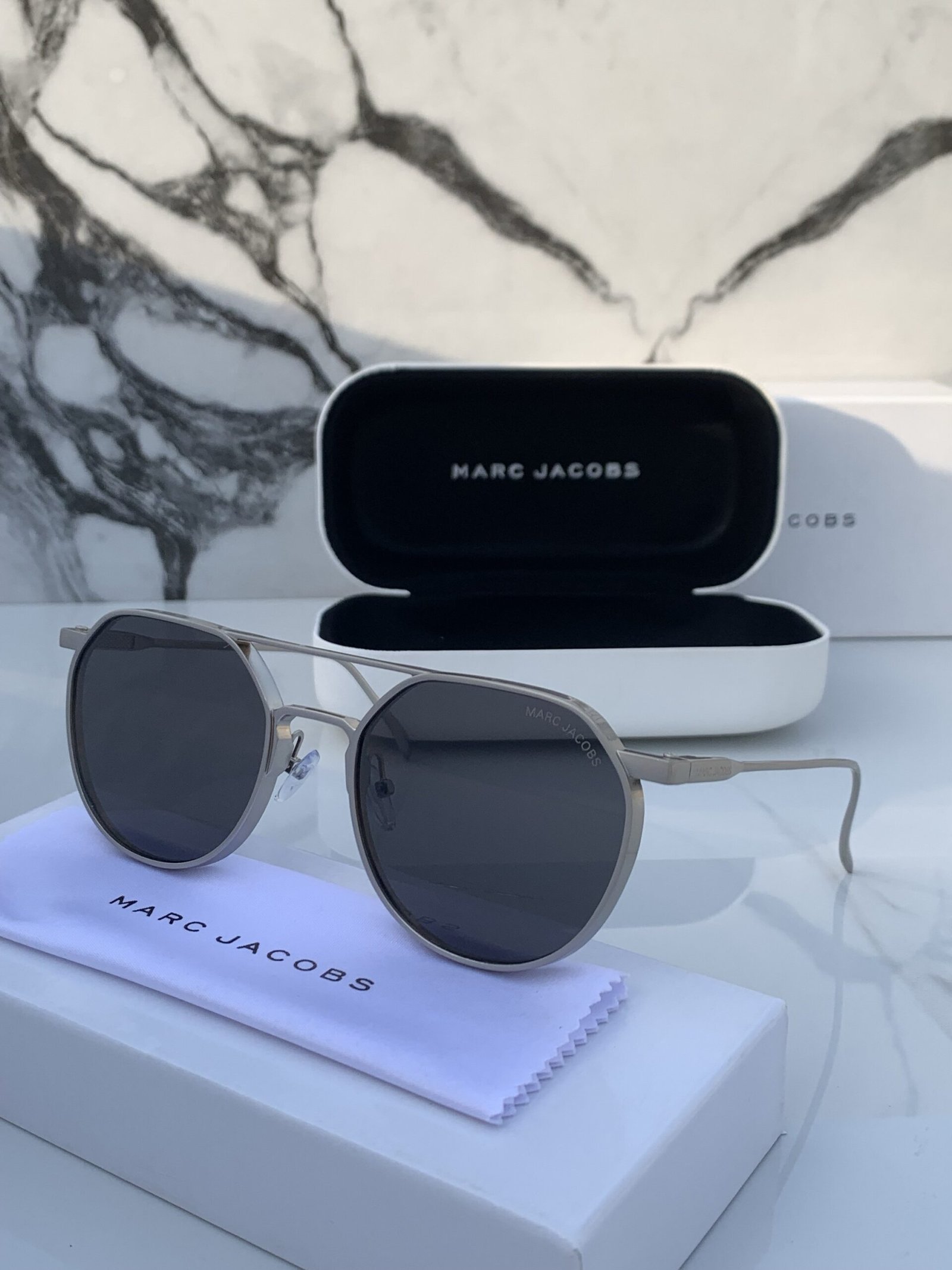 Marc Jacobs Metal Silver Black Sunglasses