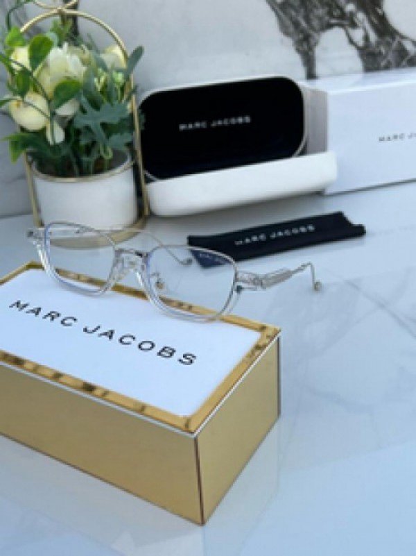 Marc Jacobs Small Silver Plano