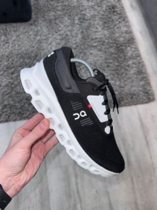 On Cloud Stratus V3 Black White Running Shoes
