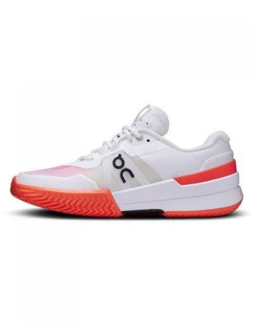 On Cloud Running The Roger Pro 2 White Flame