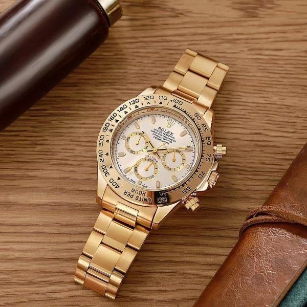 Rolex Oyster Perpetual Daytona Chosmograph Gold-White