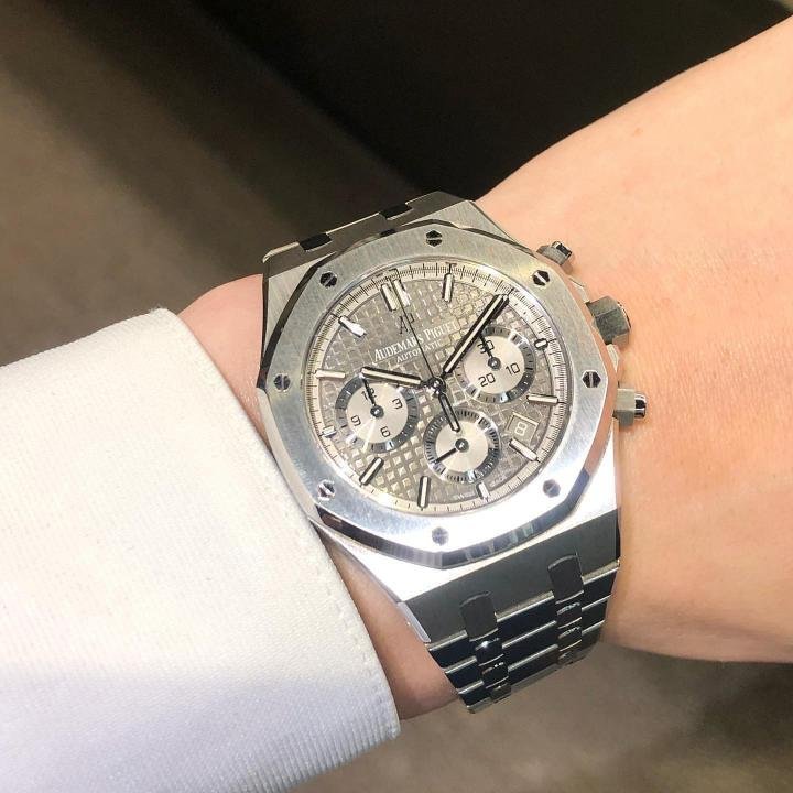 Audemars Pgeu_t Royal Oak Chronograph Grey