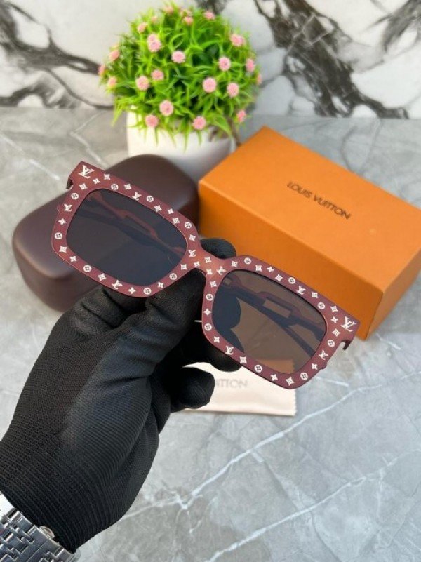 Louis Vuitton Monogram Browm