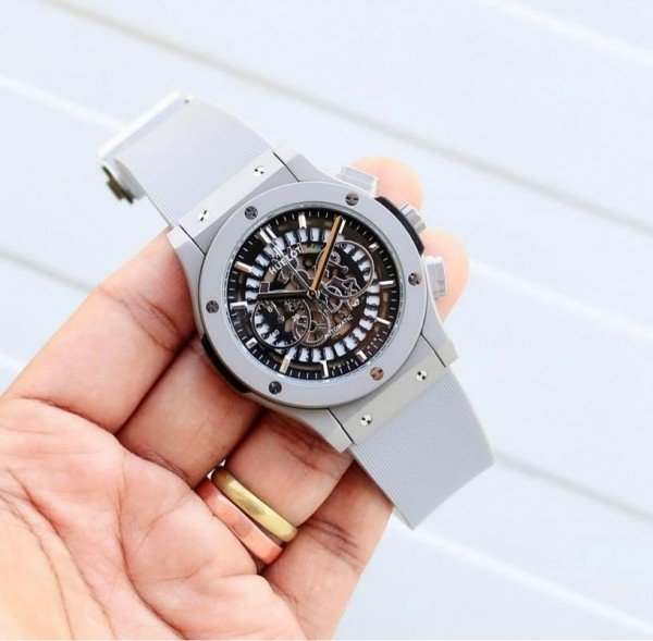 Hublo_t Big Bang Classic Calendar