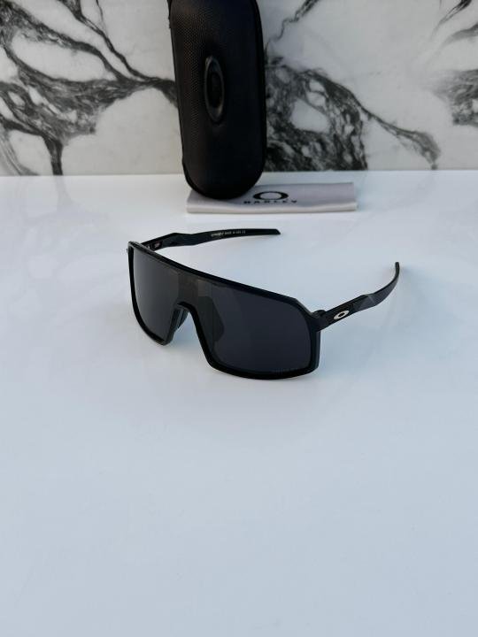 Oakley_9406_black