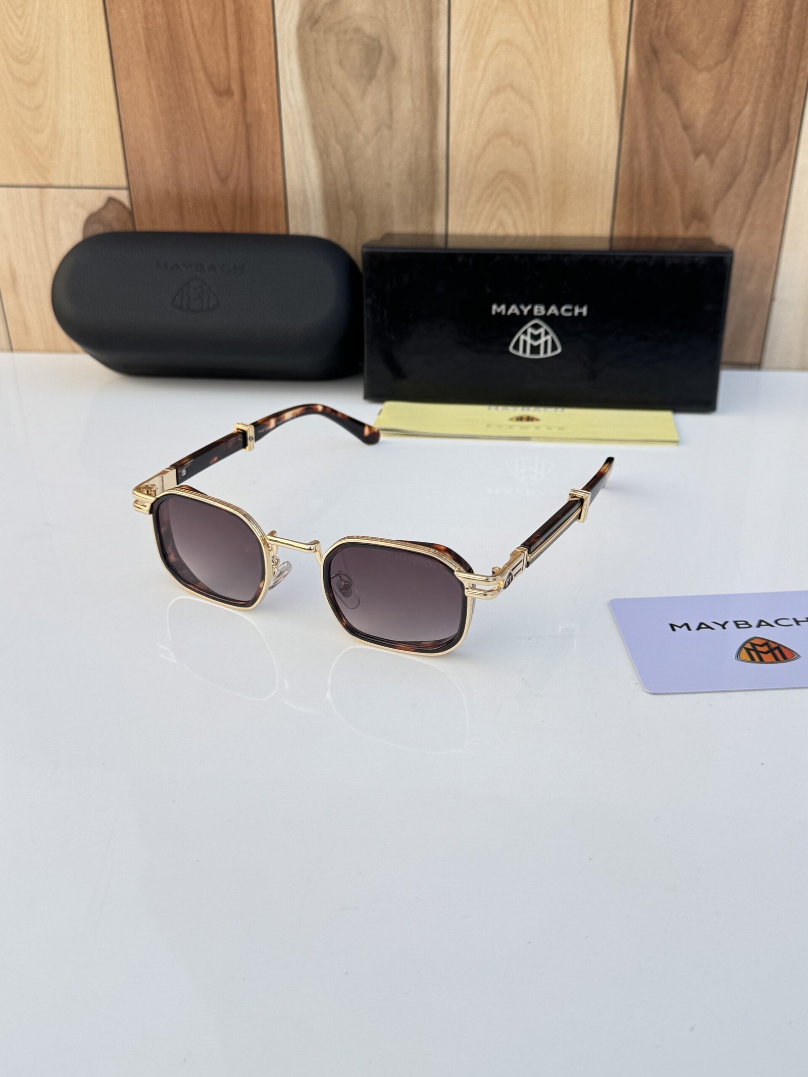 Maybach_2735_gold_brown_tiger