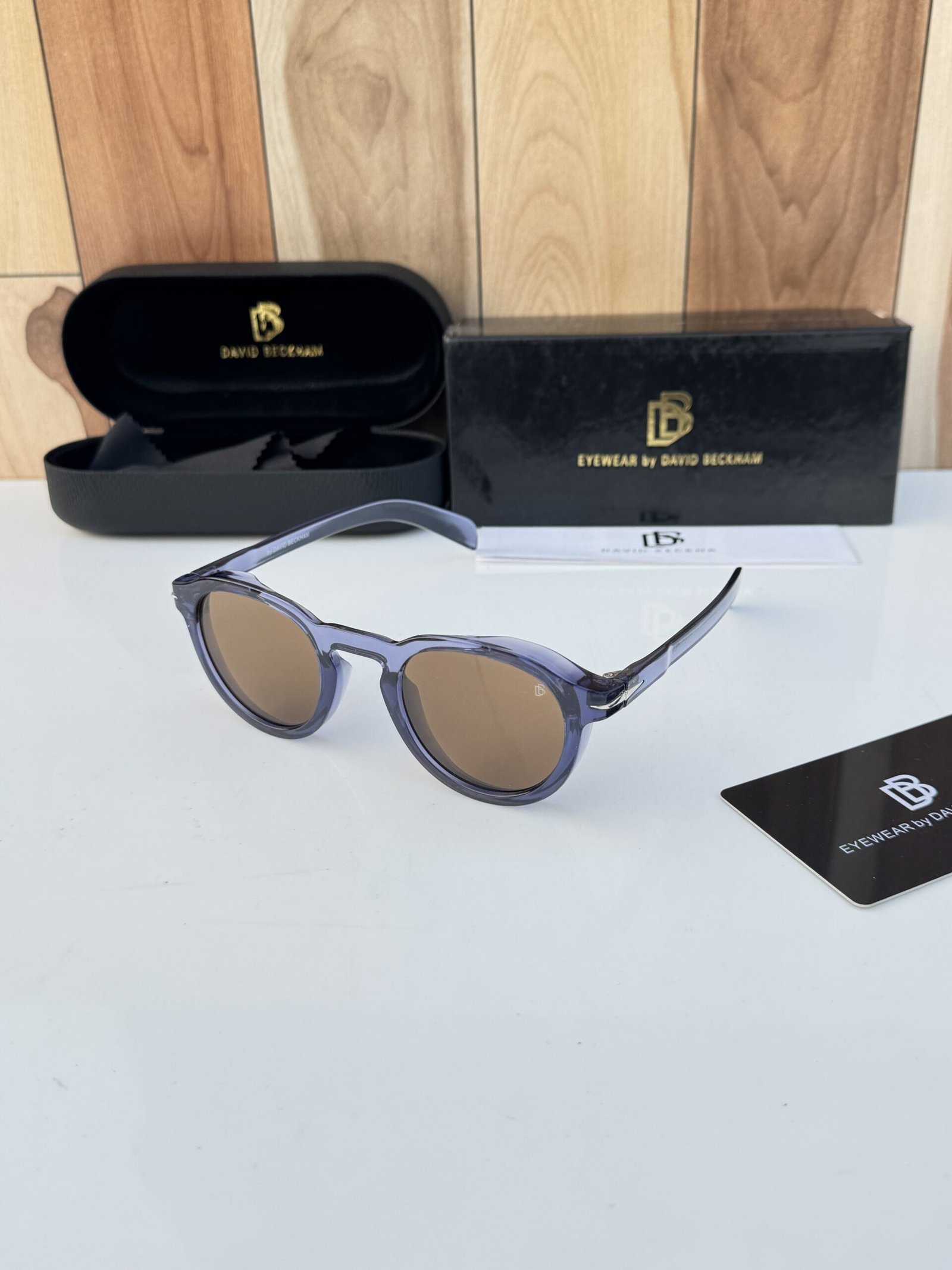 David_beckham_5255_blue_brown