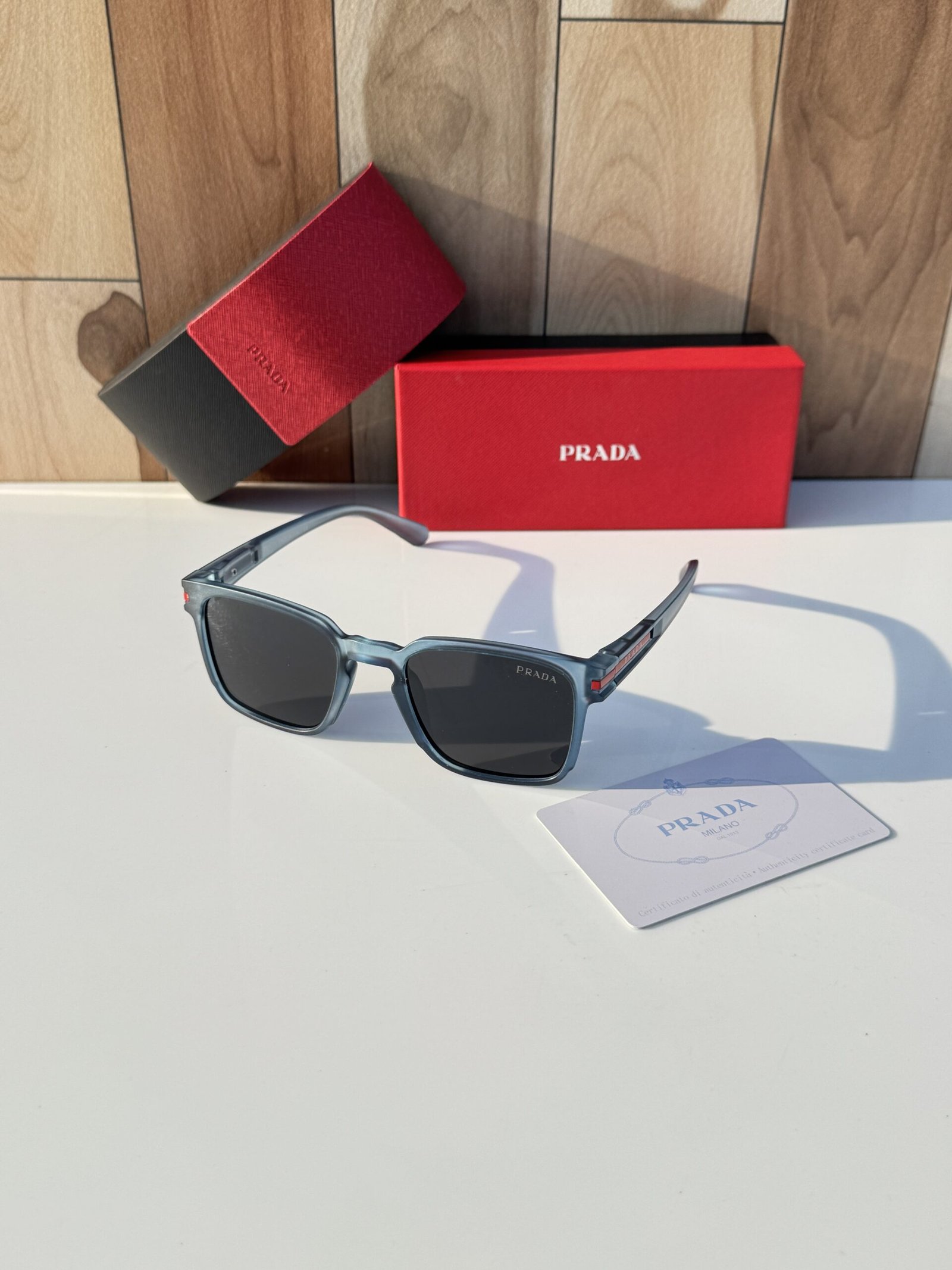 Prada_829_blue_black