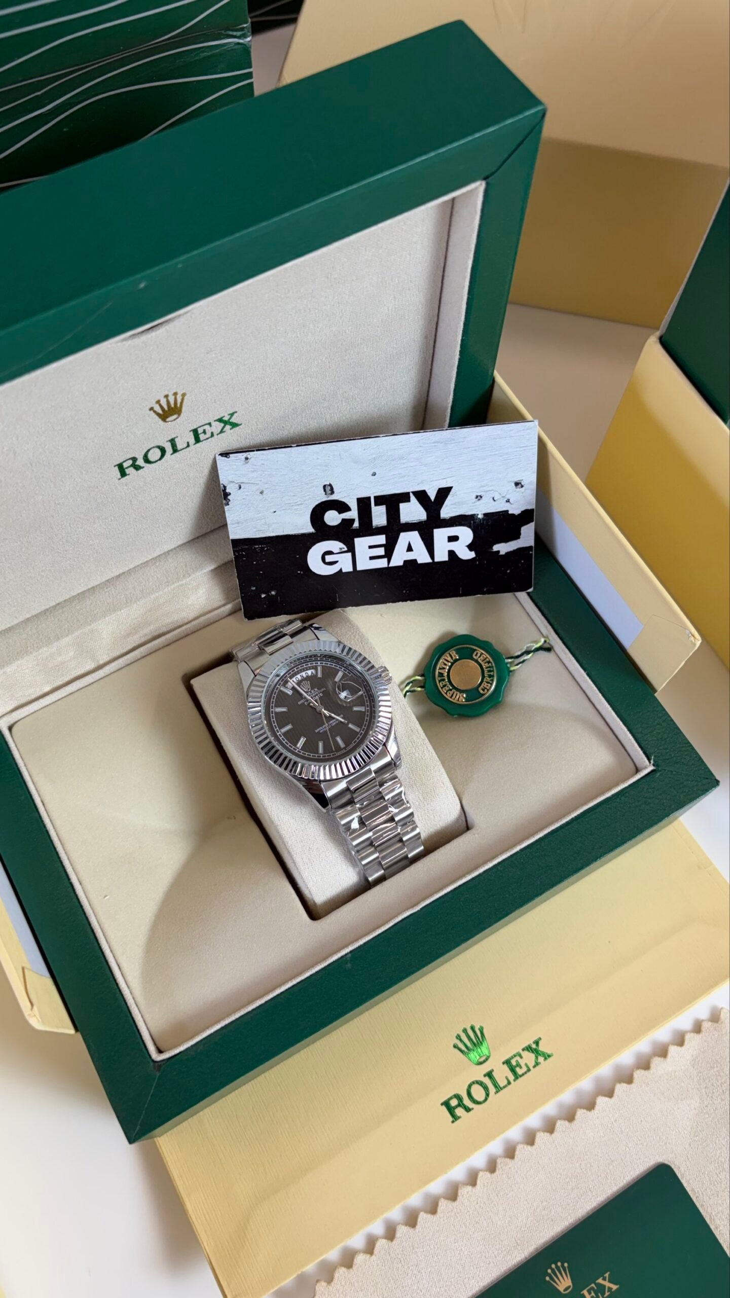 Rolex Oyster Perpetual Day Date Silver Black