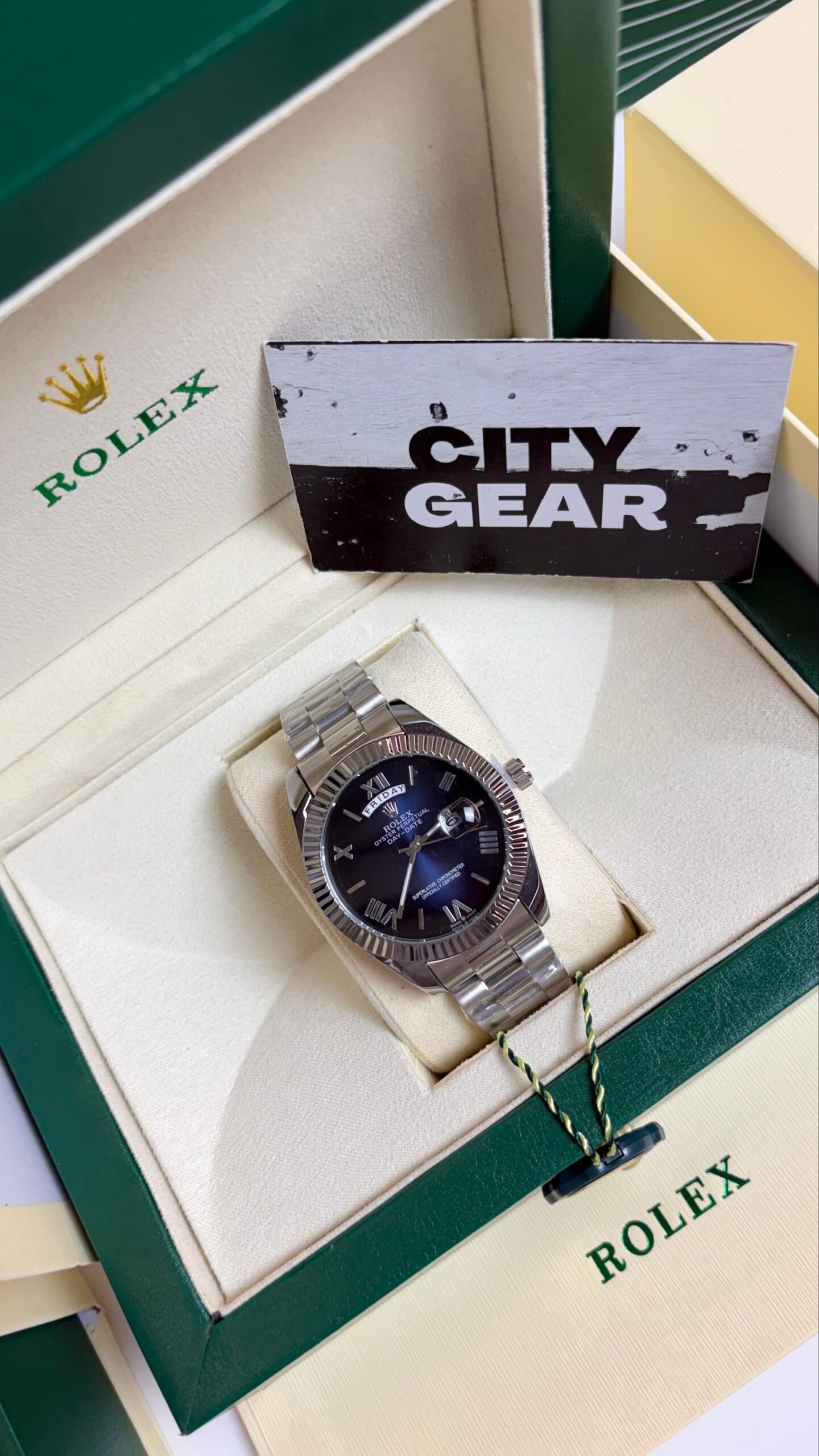 Rolex Oyster Perpetual Day Date Roman Silver-Blue