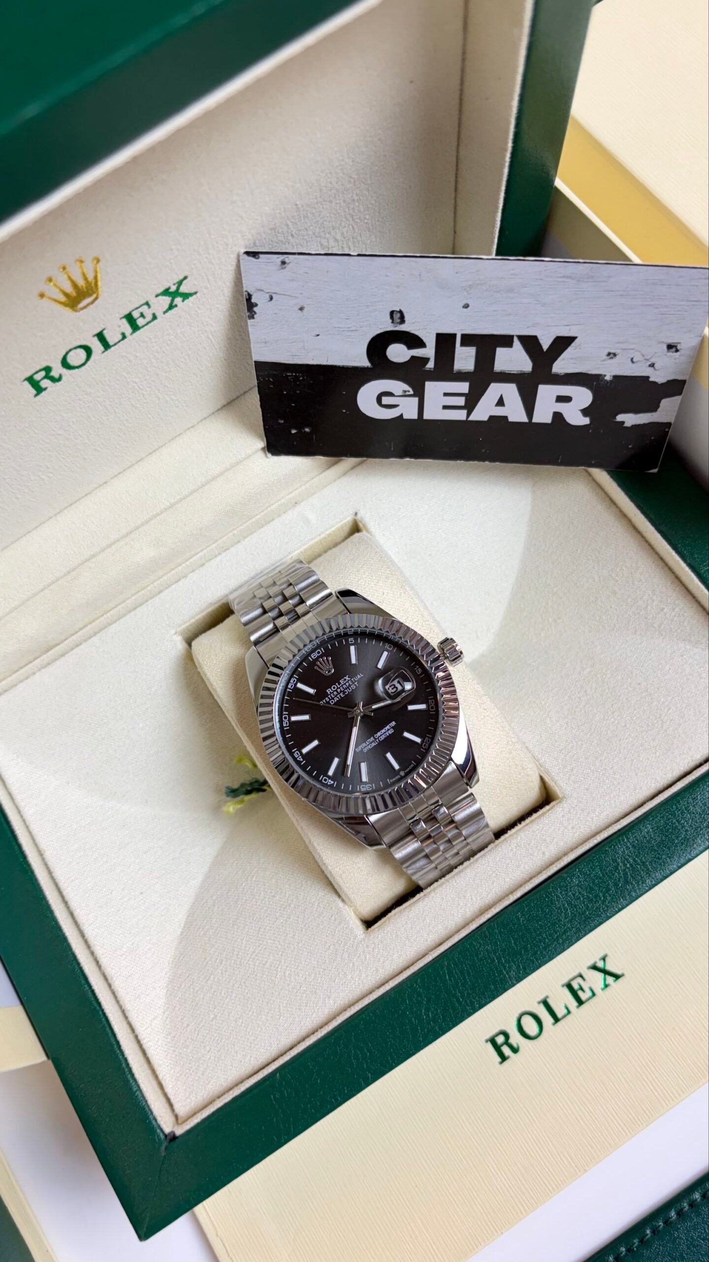 Rolex Oyster Perpetual Date Just Silver Black